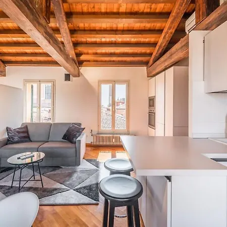 Apartamento Ab - Via Montegrappa 3 *