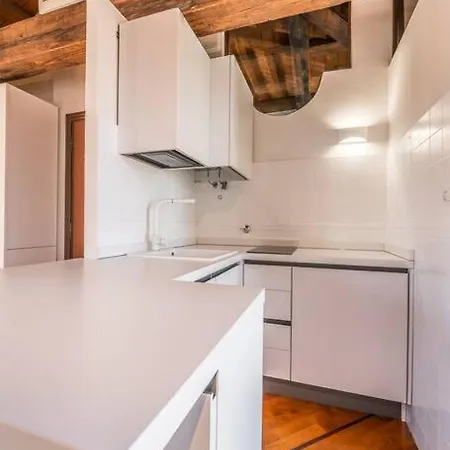 Apartamento Ab - Via Montegrappa 3 *